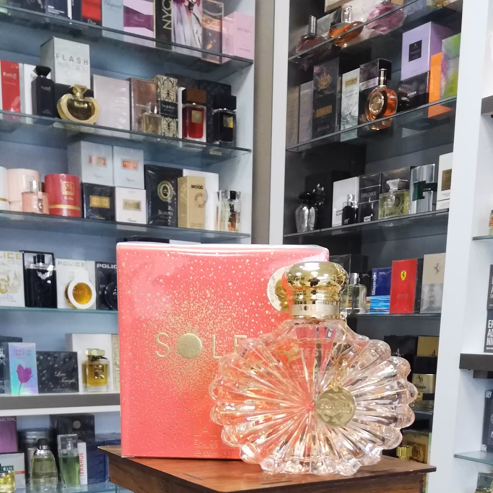 عطر لالیک سولیل ادو پرفیوم

LALIQUE SOLEIL EDP

