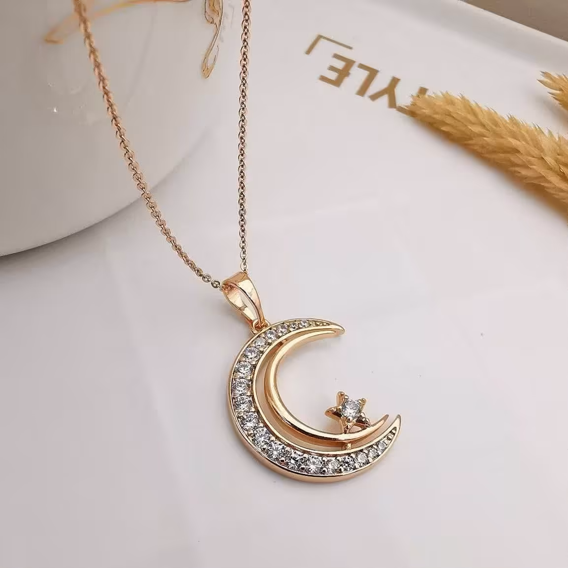 گردنبند طرح ماه و ستاره برند ژوپینگ 