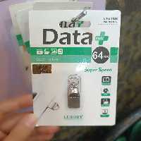 فلش 64 گیگ دیتا پلاس گارانتی مادام ضد آب و ضد ضربه 