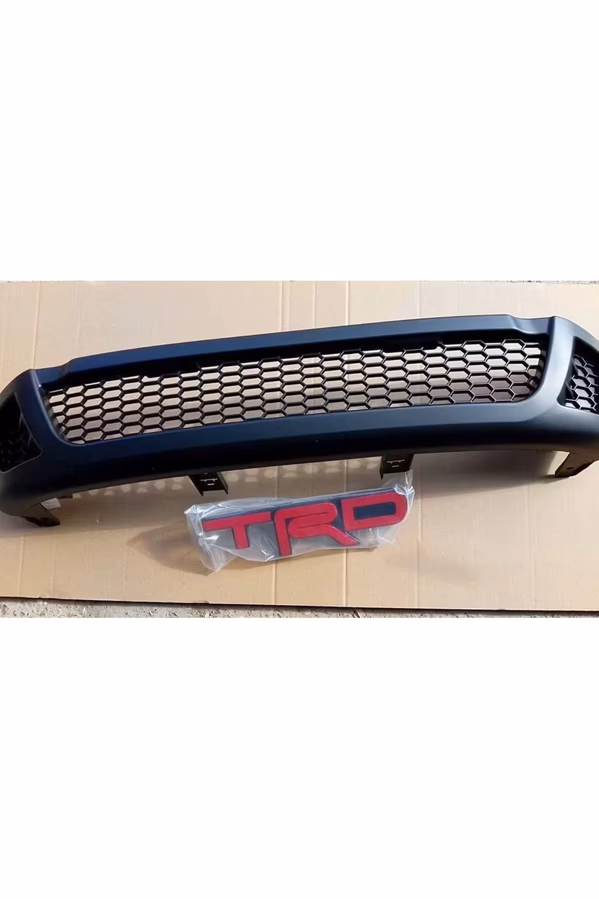 جلوپنجره خودرو جلو پنجره TRD تویوتا هایلوکس ریوو مدل 2016 به بعد OEM