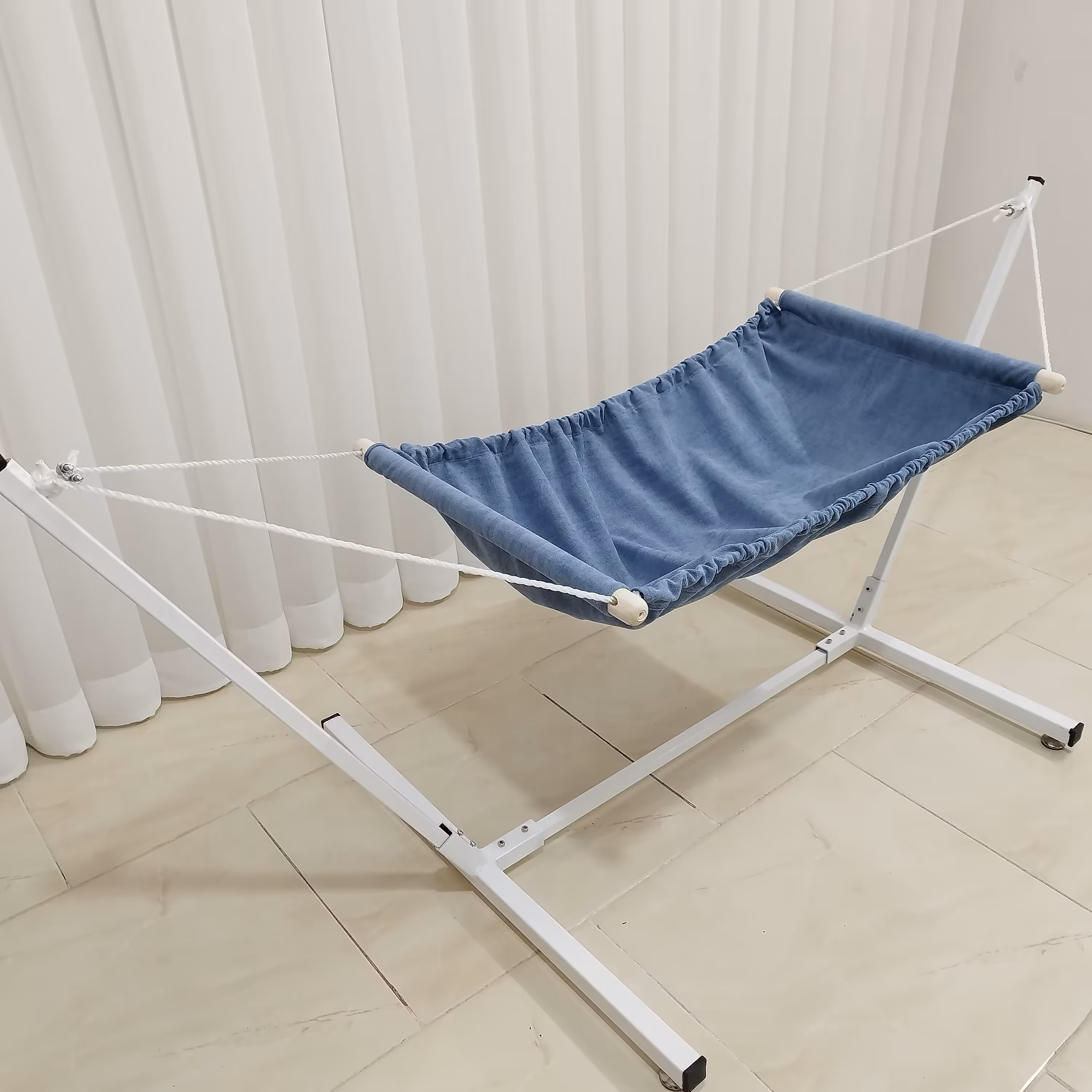 گهواره ننویی پایه فلزی جمع شو نوزادی(بانوج جمع شو) 