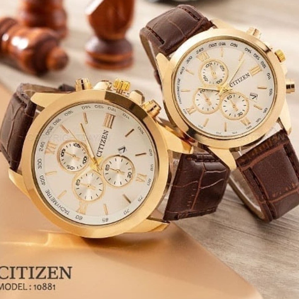  ست ساعت زنانه و مردانه باهم سیتیزن بندچرمی قهوه ای صفحه سفید تقویم دار
تک موتوره 
