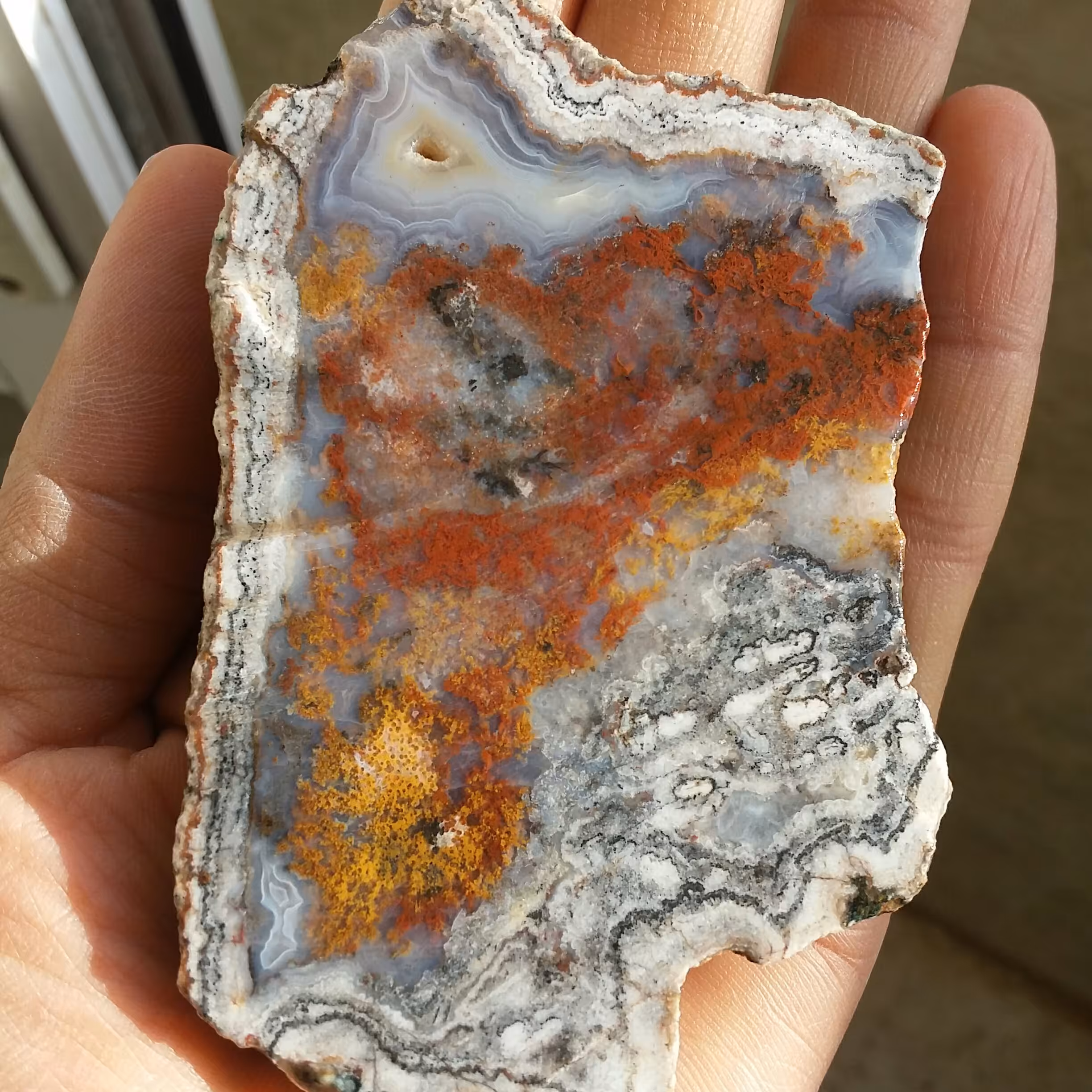 اسلایس سنگ راف عقیق سلیمانی 3بعدی به همراه شجر منظره 7رنگ کمیاب محشررر کاملا طبیعی
تابلو نقاشی طبیعی خارق العاده