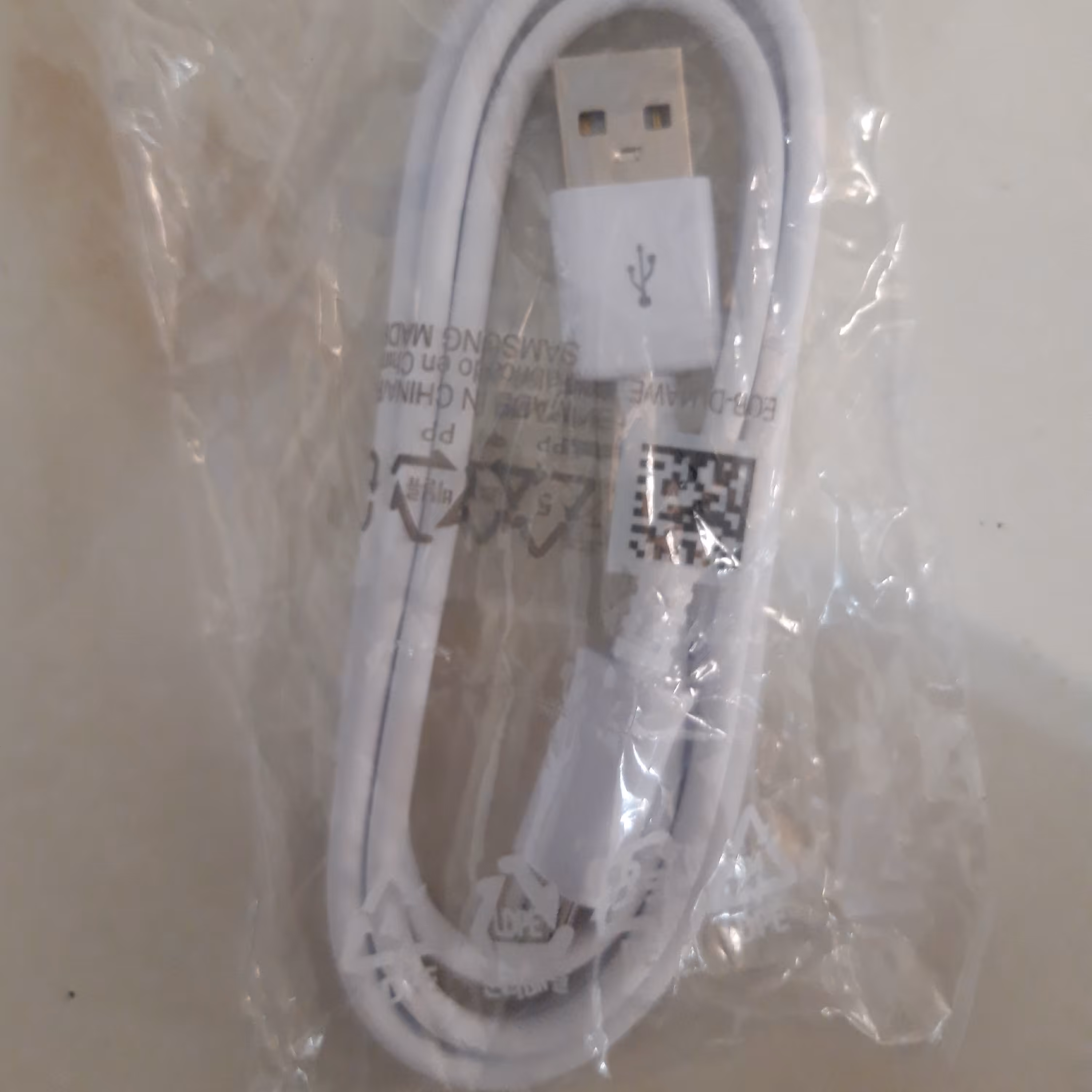  کابل شارژ اندروید اورجینال  فست شارژ داخل کارتنی فابریکی 1 متری  فوق العاده باکیفیت دیتا دار سیم شارژر اندرویدی 