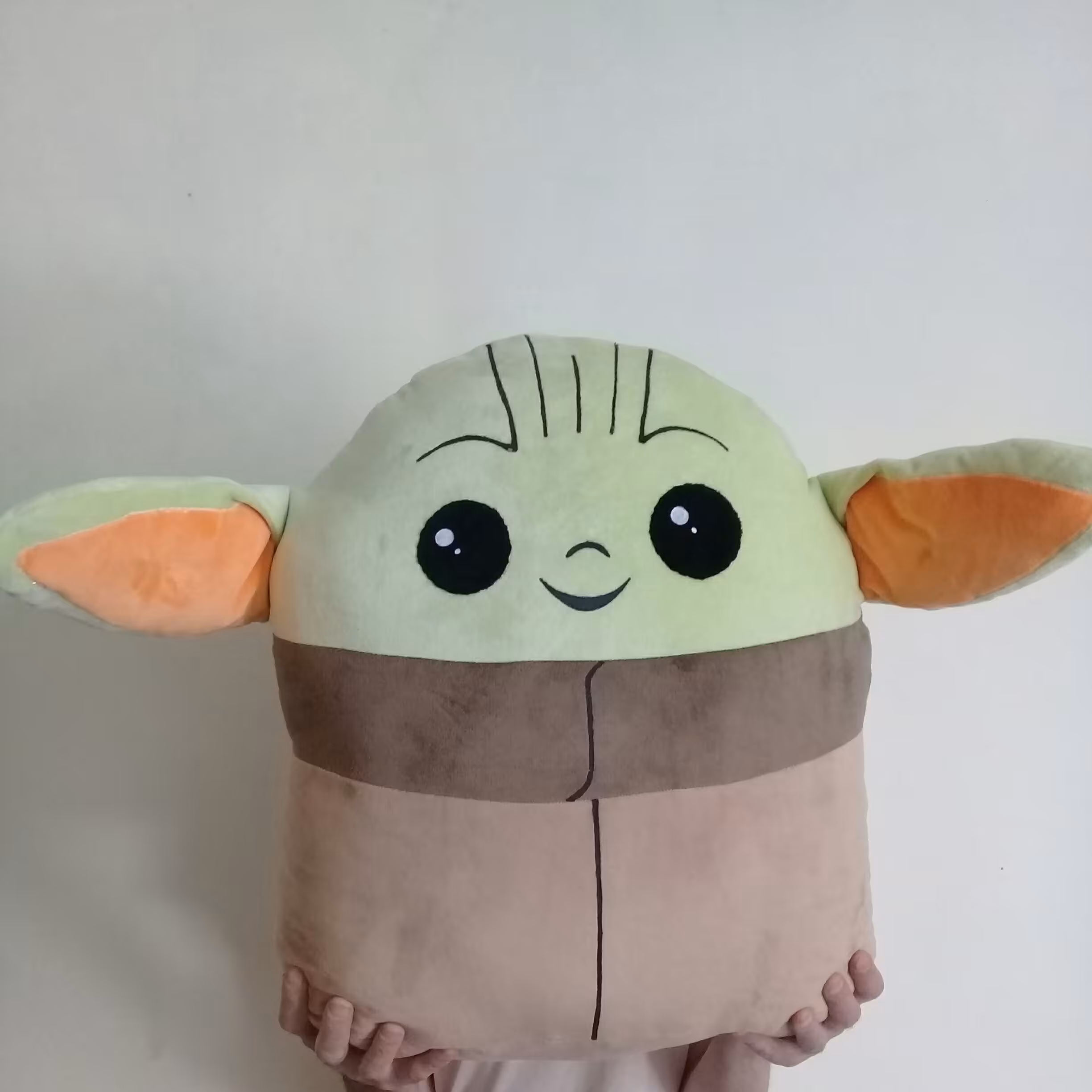 کوسن عروسکی.سیسمونی.بیبییودا.بالشت غول پیکر .جنس پارچه ضد حساسیت .کیفیت عالی .کاملا نرم .قد 50 سانت