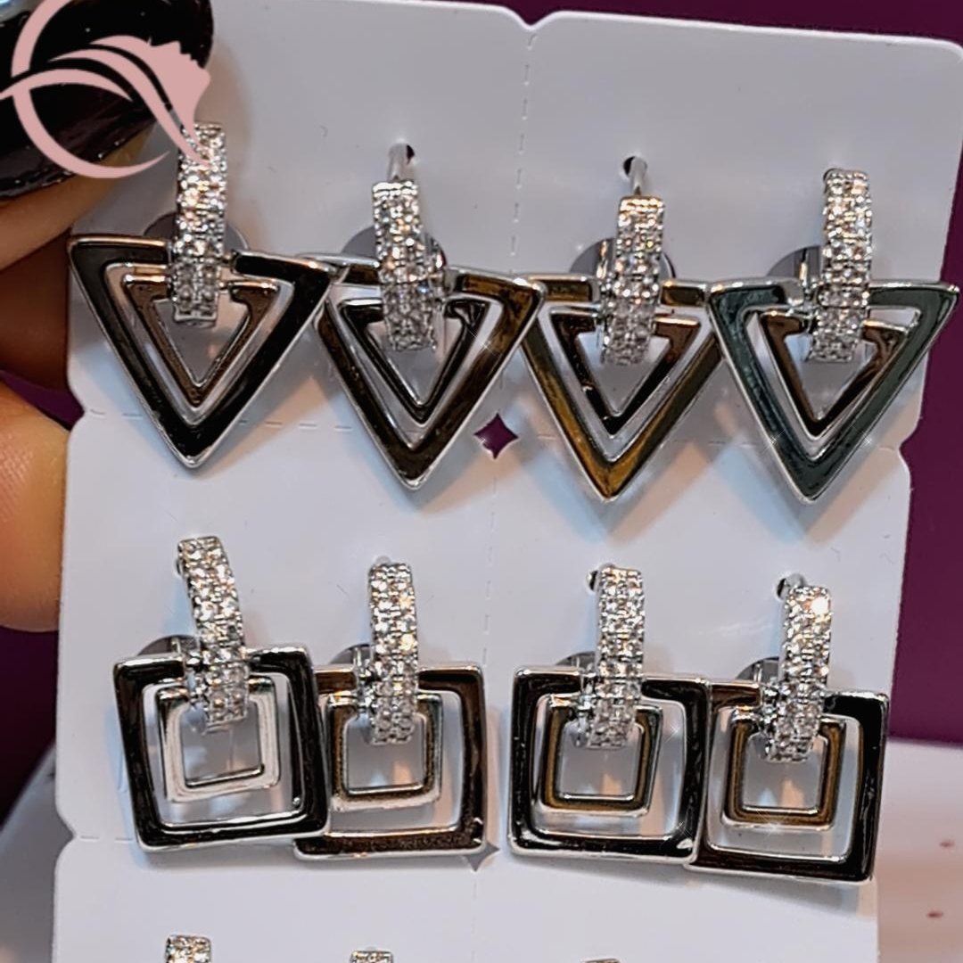 گوشواره های رنگ ثابت و بدون حساسیت