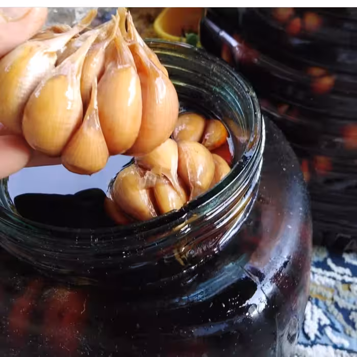 سیر ترشی ارگانیک4ساله