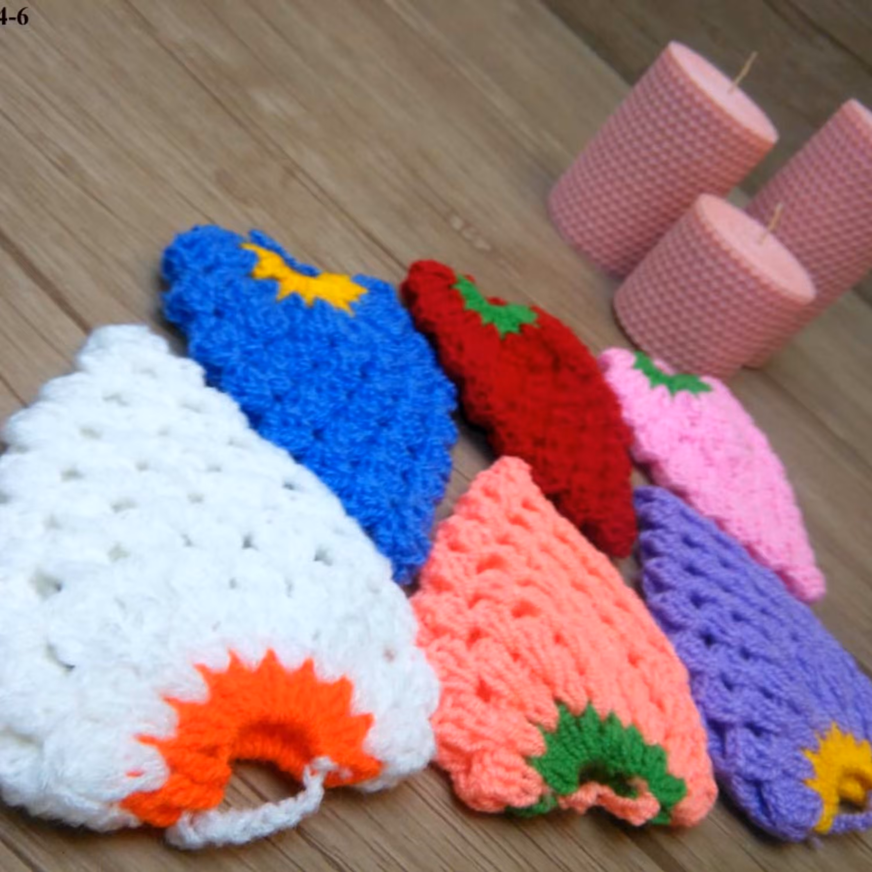 اسکاج بافتنی طرح توت فرنگی در رنگها متنوع