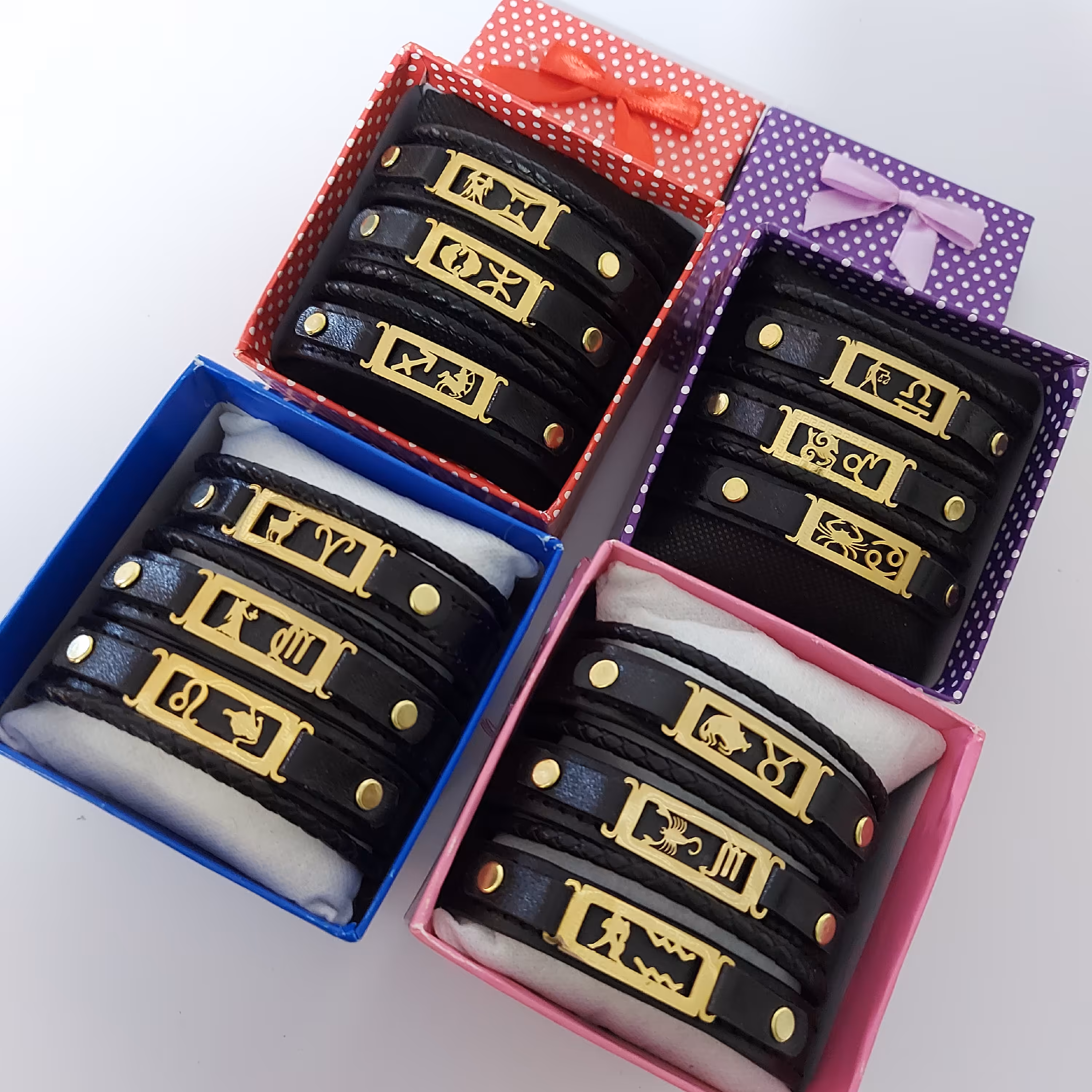 دستبند چرم ماه تولد