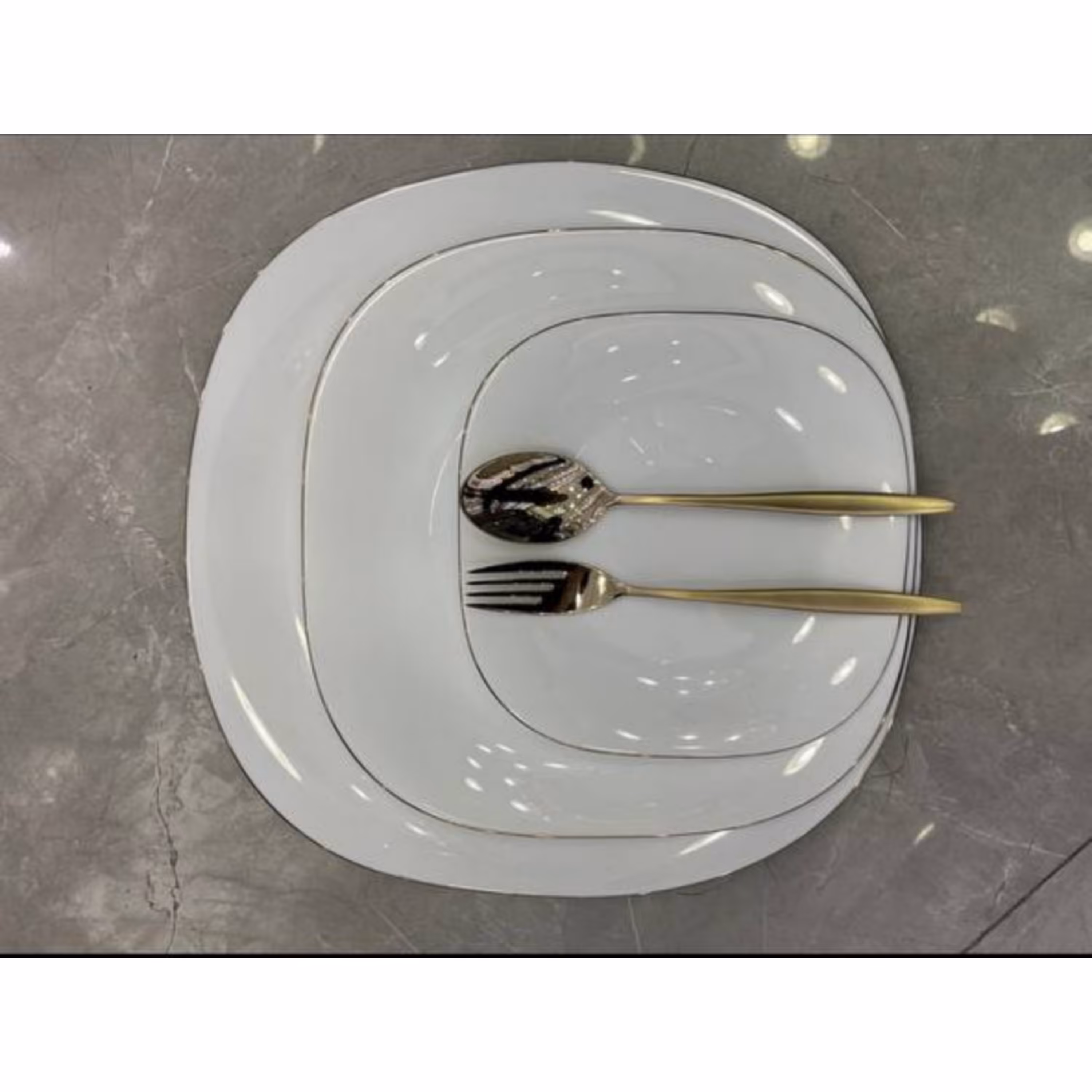 سرویس 26 پارچه ارکوپال مربع لب طلا ساده