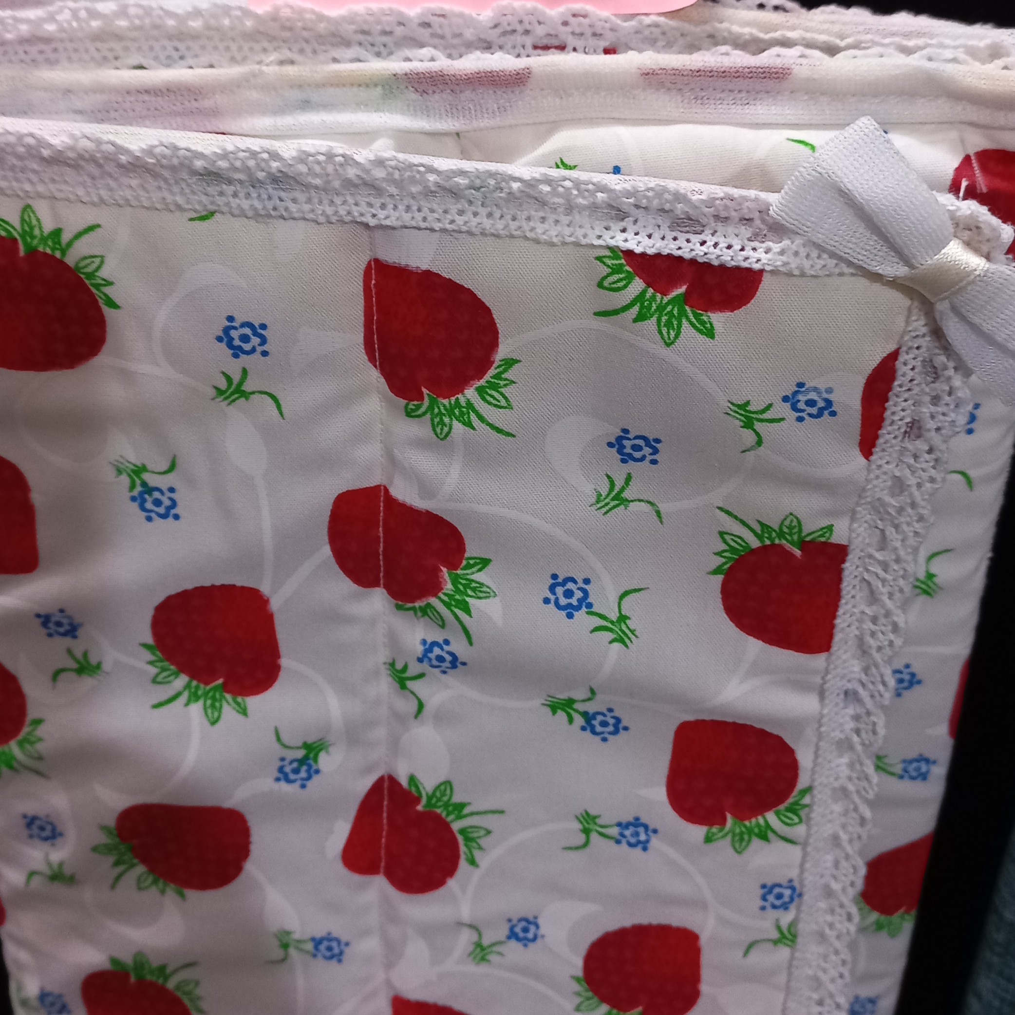 نمگیر سفید قرمز ضدآب تخفیف ویژه مناسب عروس