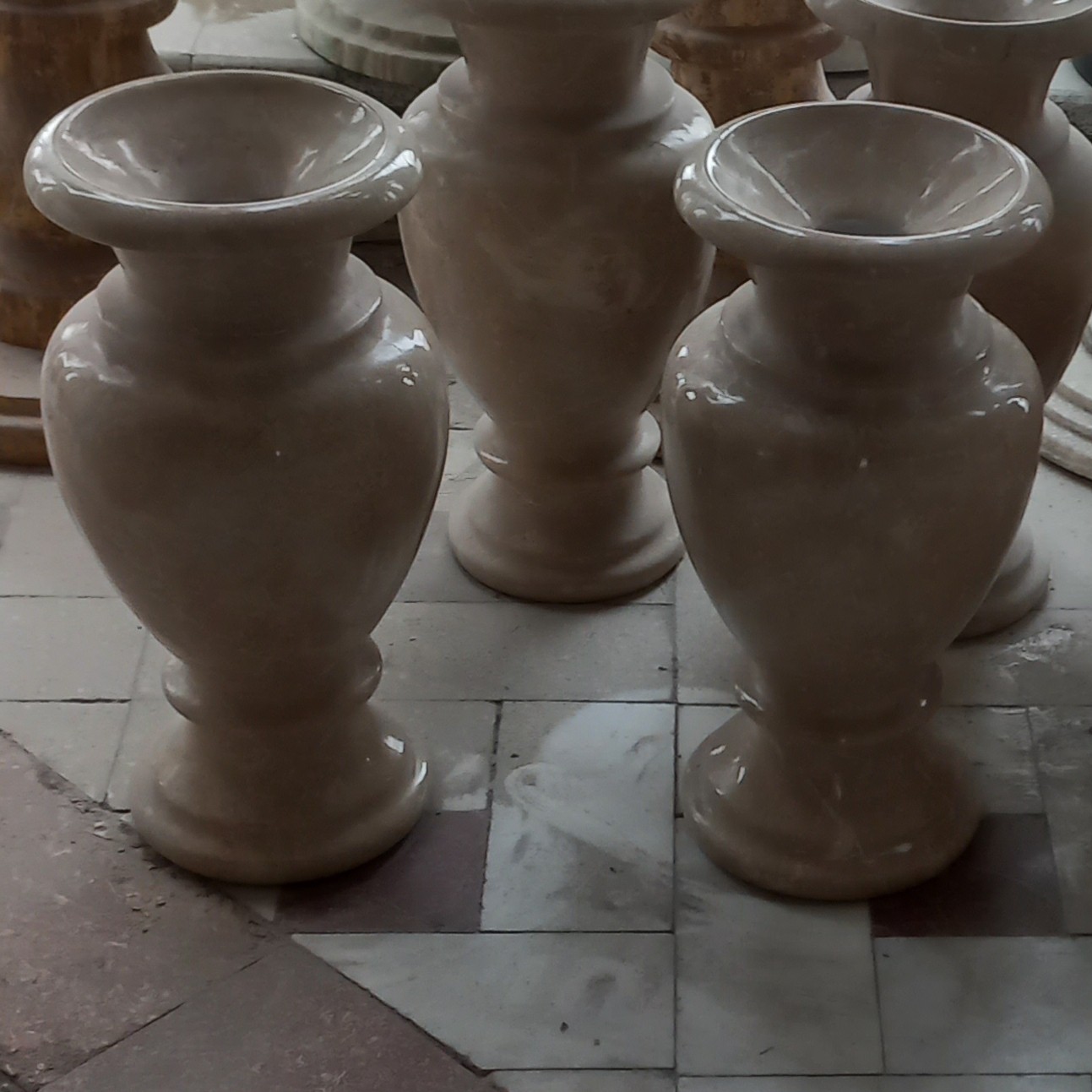 گلدان از سنگ خوی ارتفاع 40