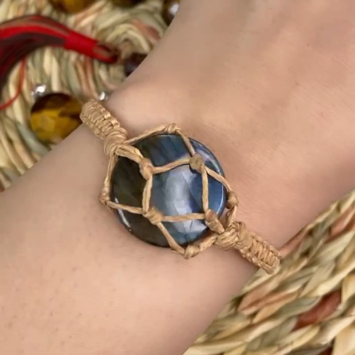 دستبند لابرادوریت و بافت مکرومه ( مدال لابرادوریت به سلیقه شما انتخاب میشه)