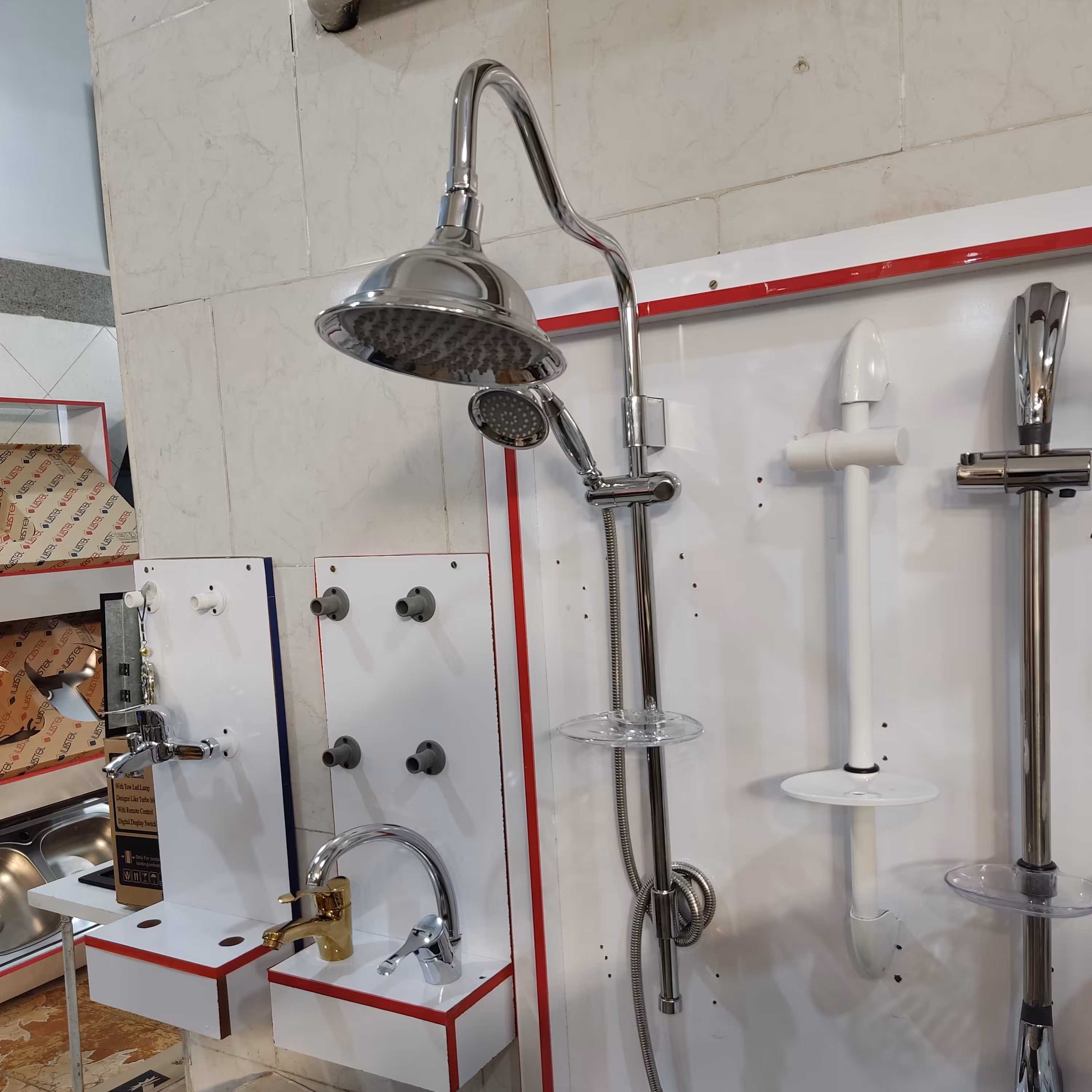 دوش حمام یونیورست مدل زنگوله ای کروم (پس کرایه)