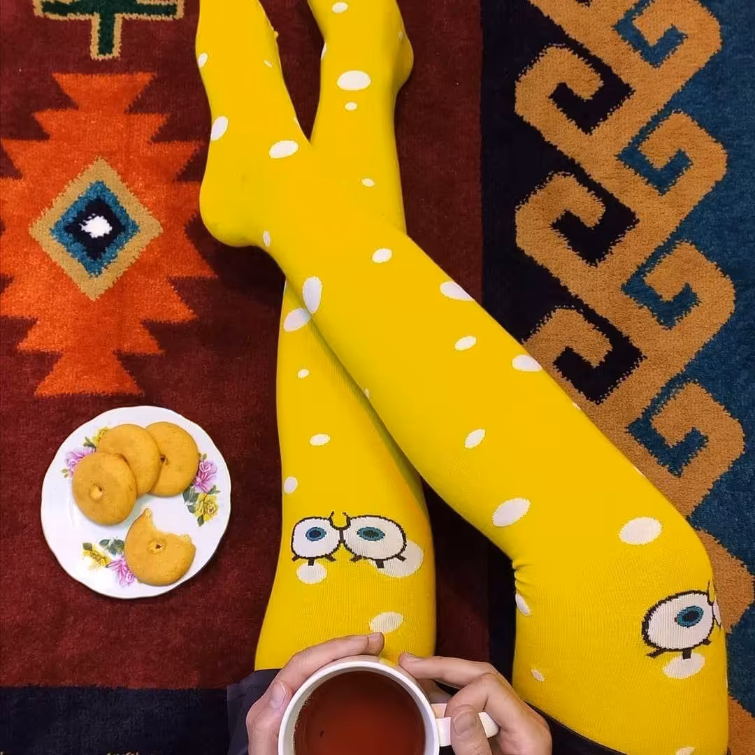 جوراب نخی ساق بلند بالای زانو طرح باب اسفنجی ، فری سایز