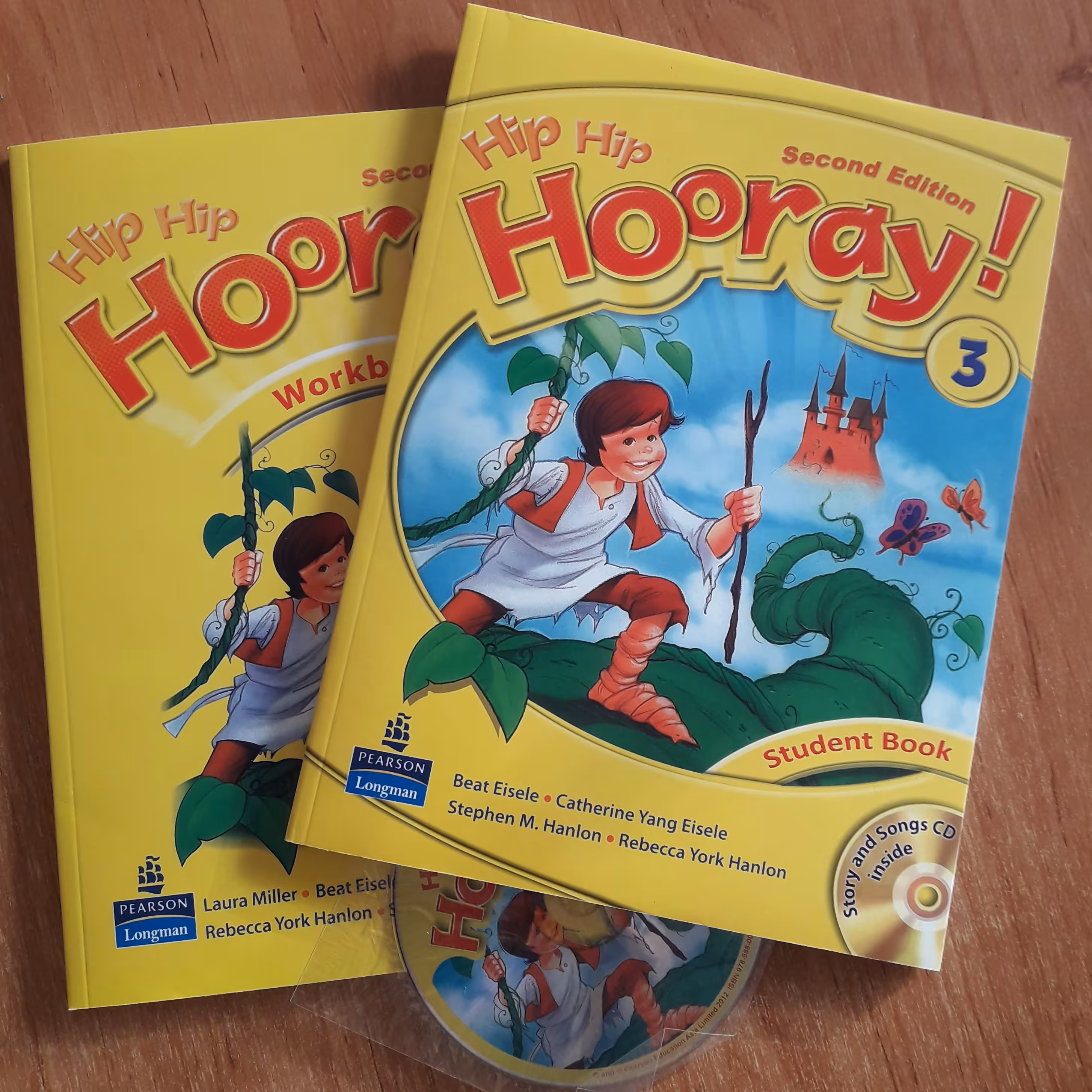 کتاب زبان هیپ هیپ Hip Hip Hooray 3 به همراه کتاب کار و cd