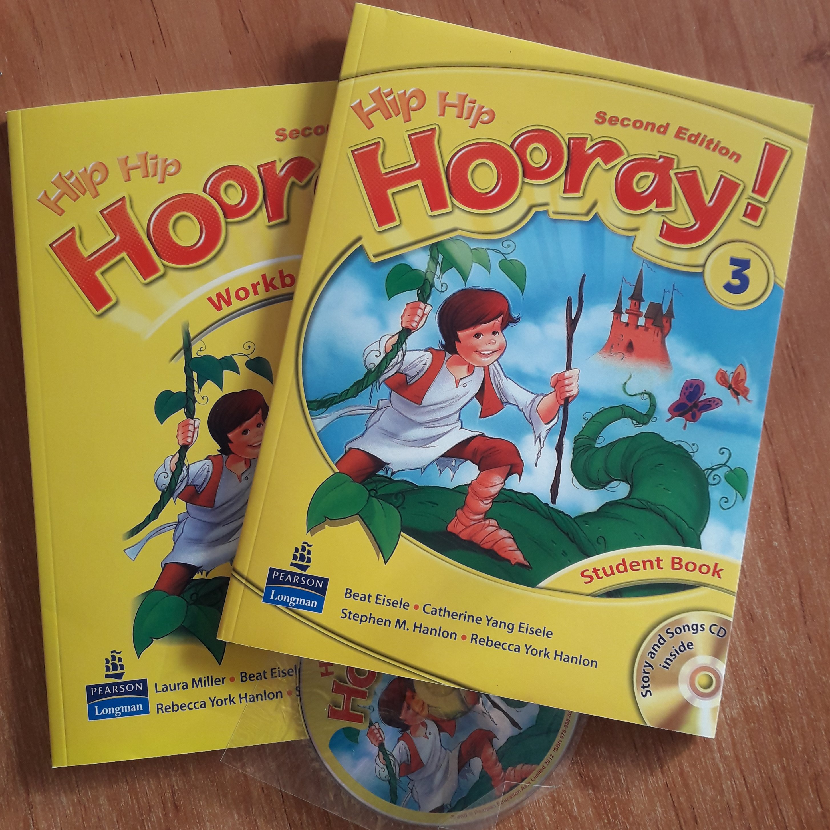 کتاب زبان هیپ هیپ Hip Hip Hooray 3 به همراه کتاب کار و cd