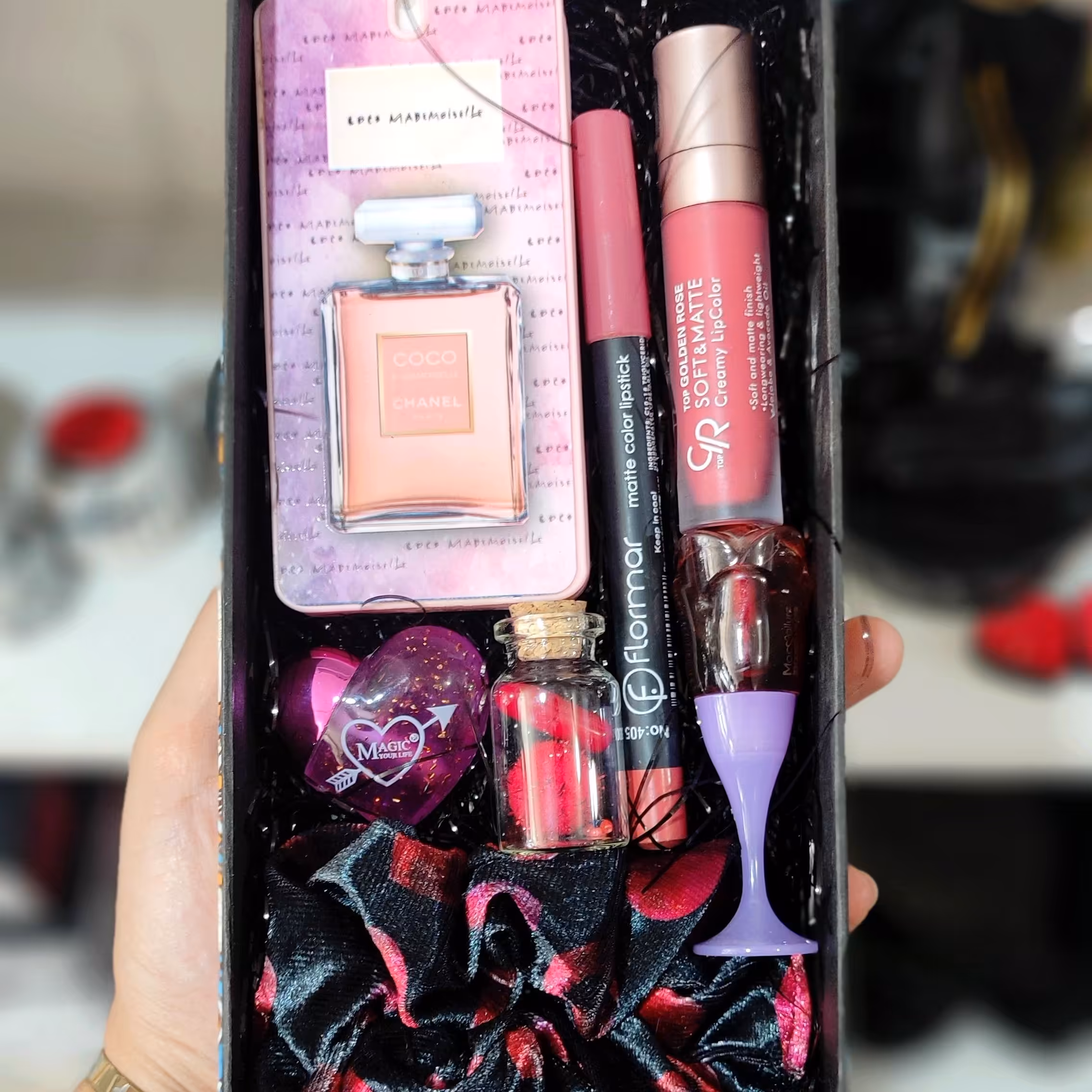 باکس هدیه دخترانه لوازم ارایشی