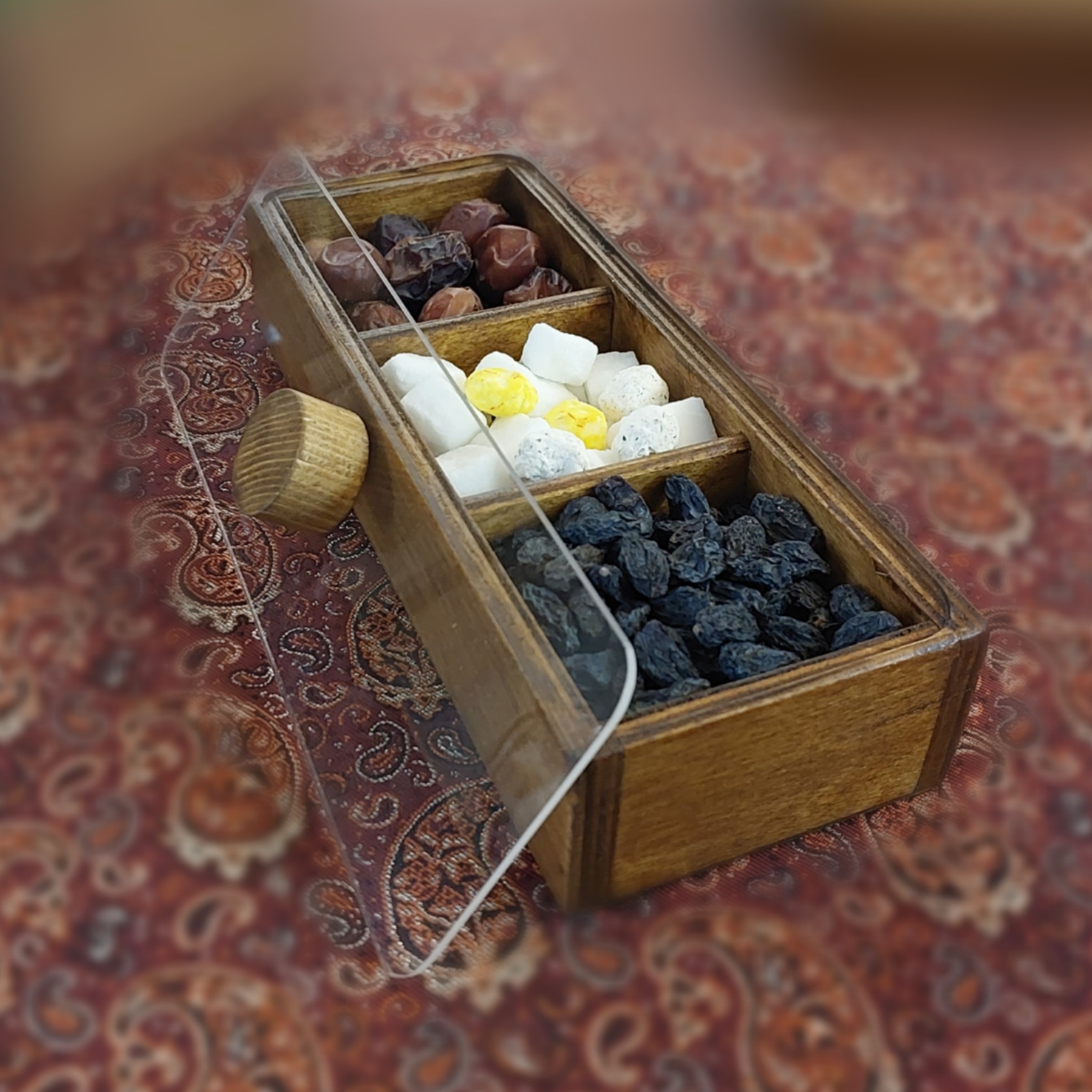 جعبه پذیرایی درب طلقی