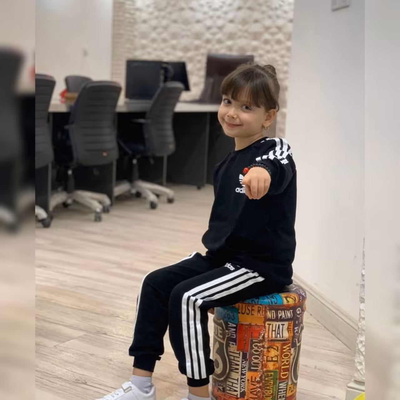 بلوز و شلوار آدیداس سه خط دخترانه و پسرانه سایز 55 کد 3102k