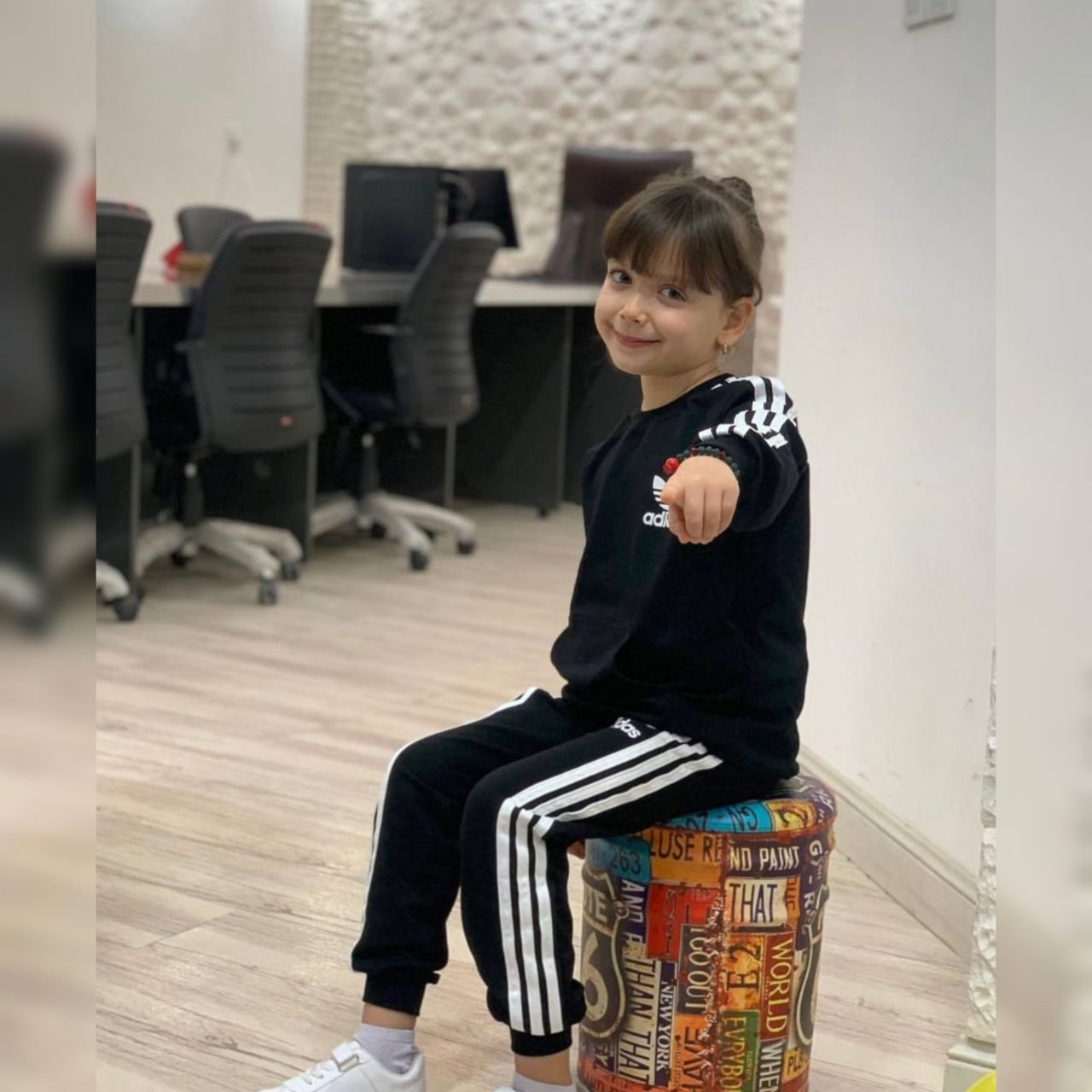 بلوز و شلوار آدیداس سه خط دخترانه و پسرانه سایز 55 کد 3102k