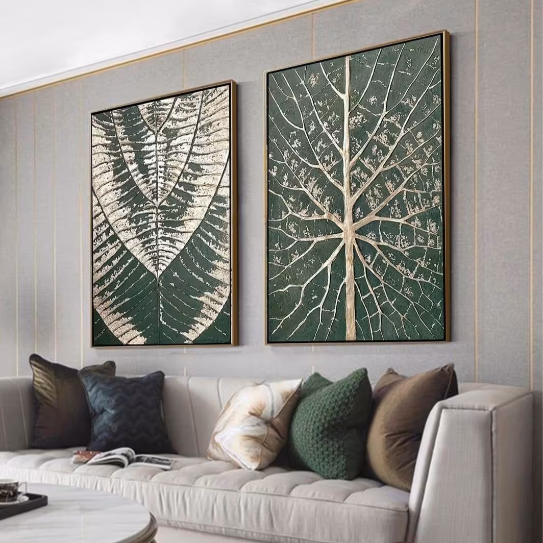 تابلو دست ساز برجسته برگ و شاخه کارشده با رنگ اکرولیک و تکسچر و ورق طلا  همراه با قاب 