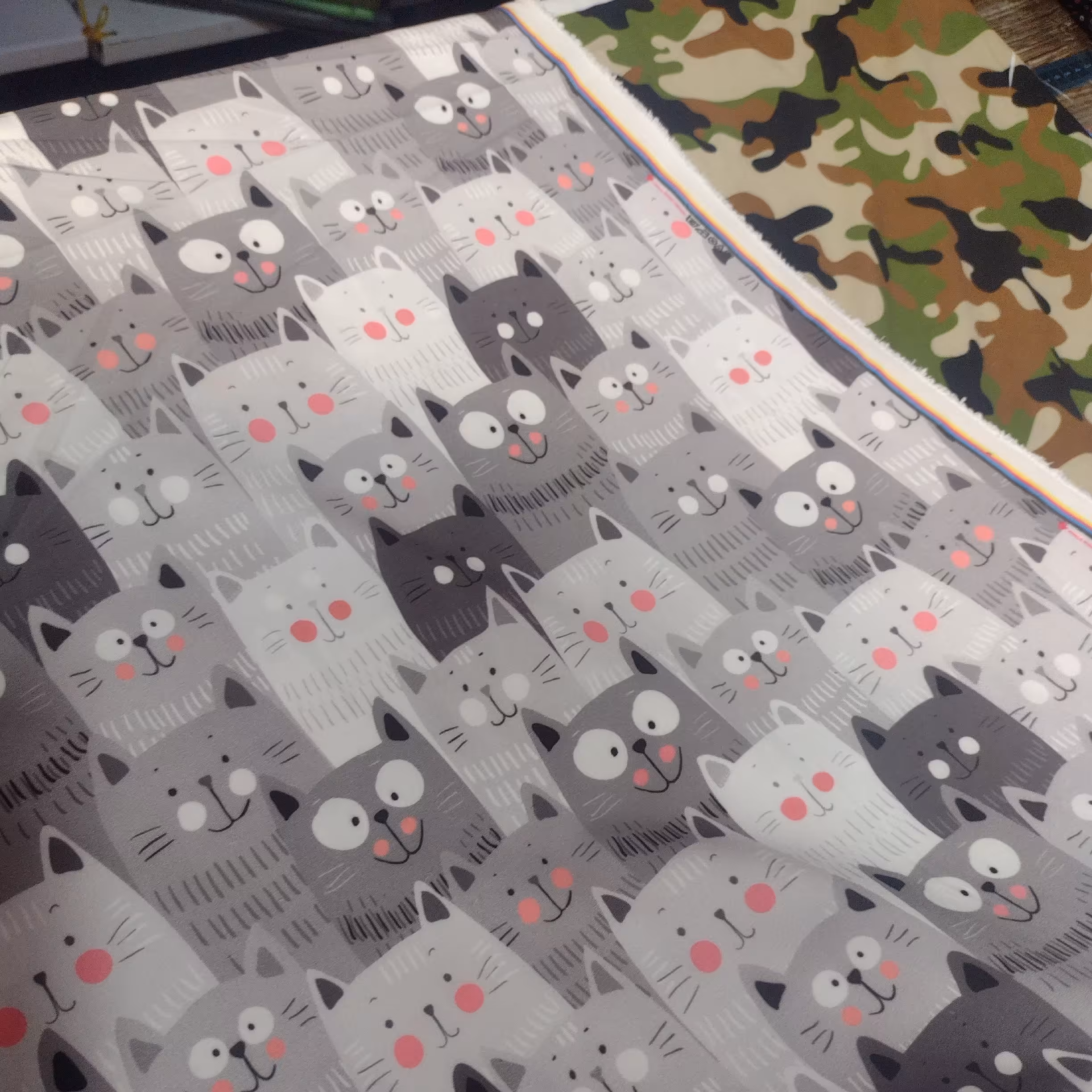 پارچه بوگاتی طرحدار ( سوپرسافت)