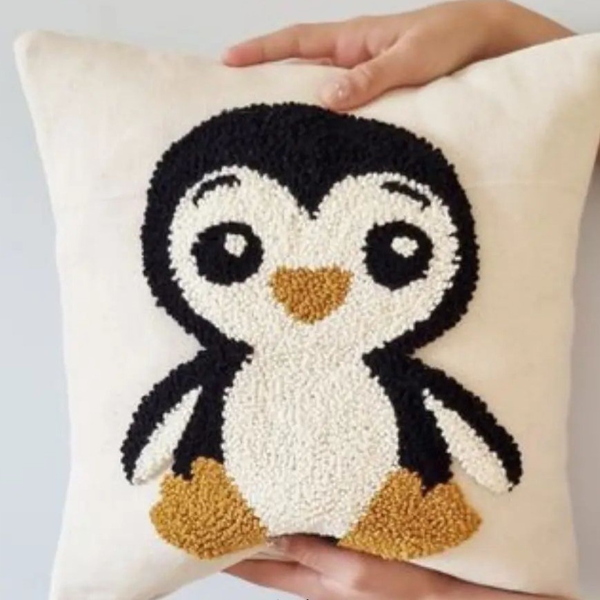 کاور کوسن پانچ دوزی طرح پنگوئن