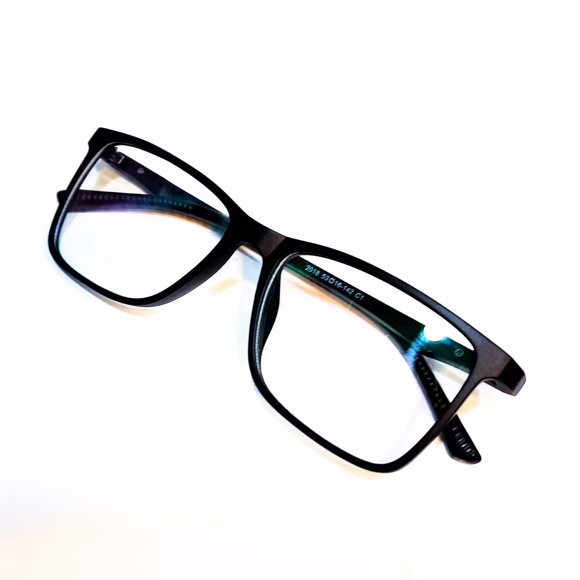 عینک طبی مردانه و زنانه  با کیفیت بالا  