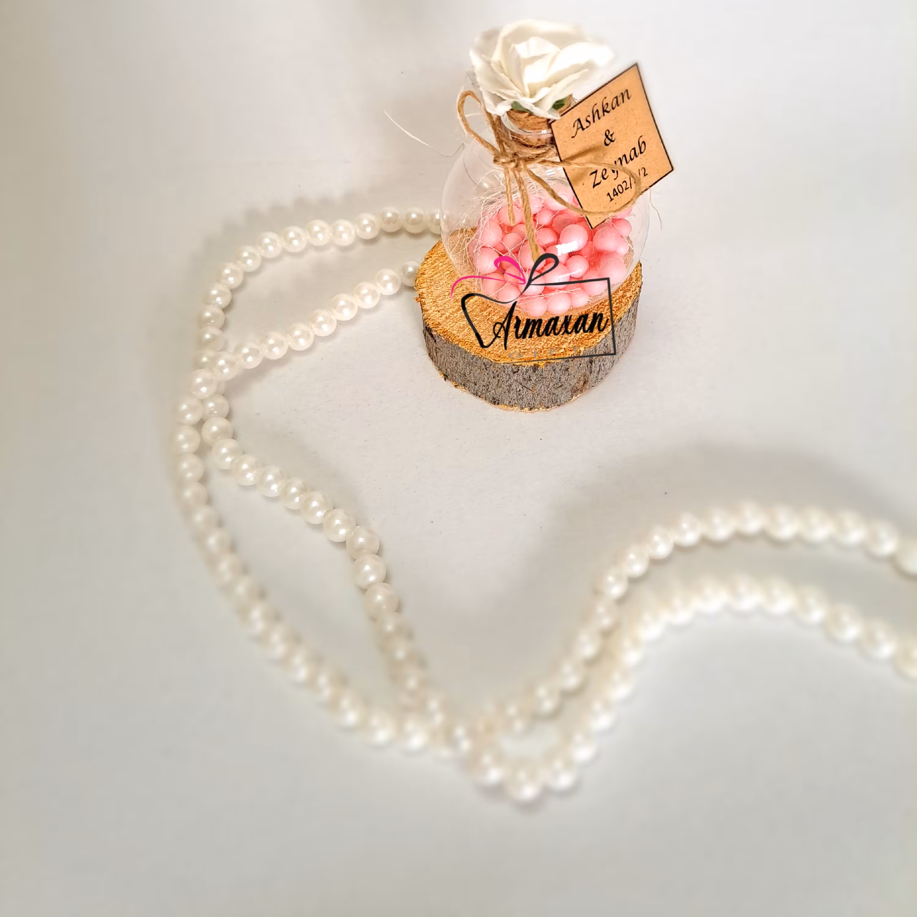 گیفت یادبود عقدوعروسی شیشه گوی و نقل