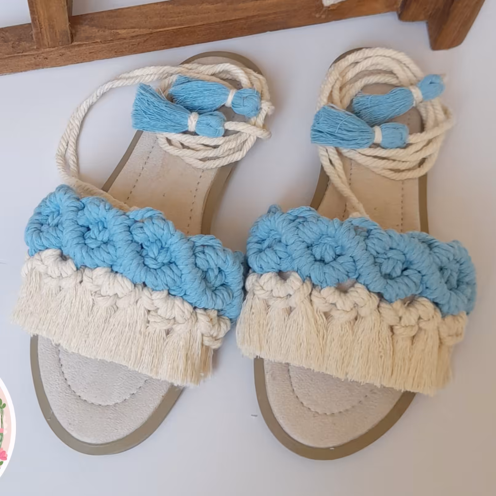 صندل تکبند مکرومه مدل الماس. قابل اجرا در سایز دلخواه شما. قیمت  255 هزارتومان.