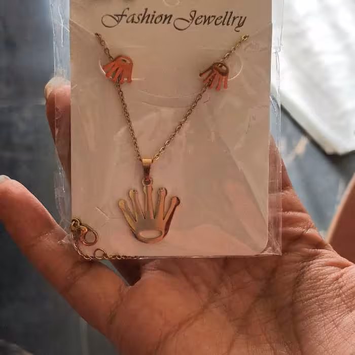 نیم ست استیل طرح دست نقره ای