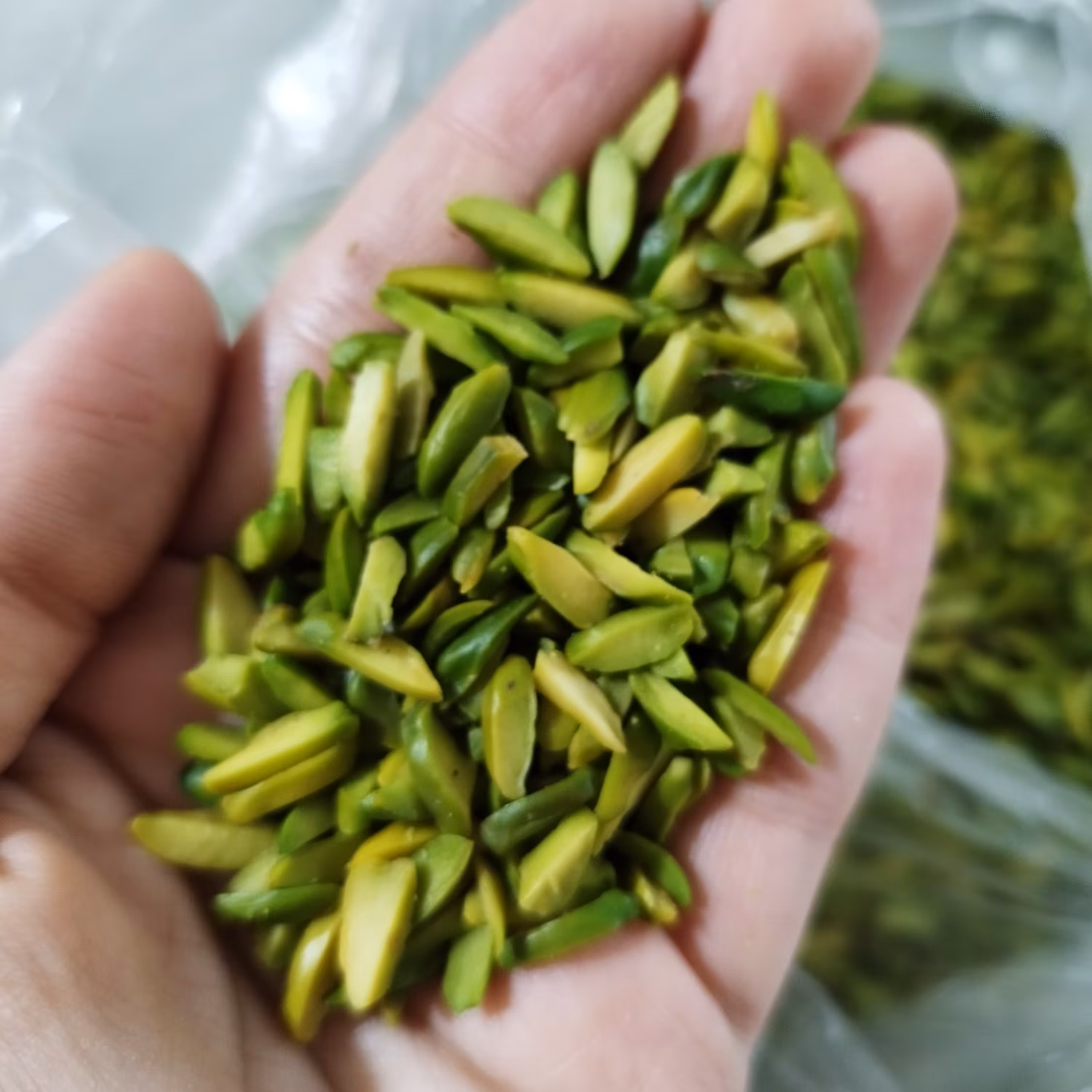 خلال پسته سبز اصل و لوکس(100گرمی)