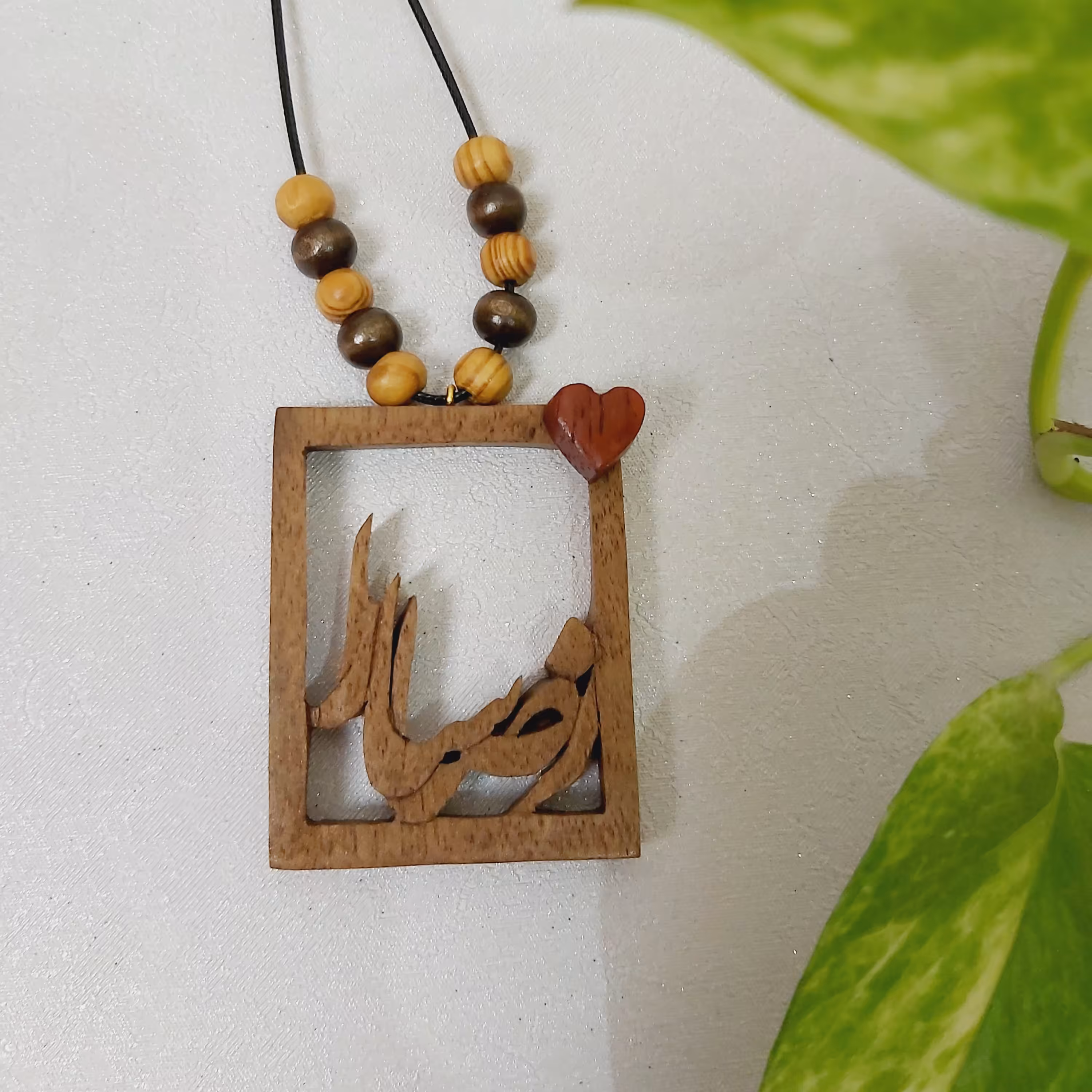 آویز ماشین اسم