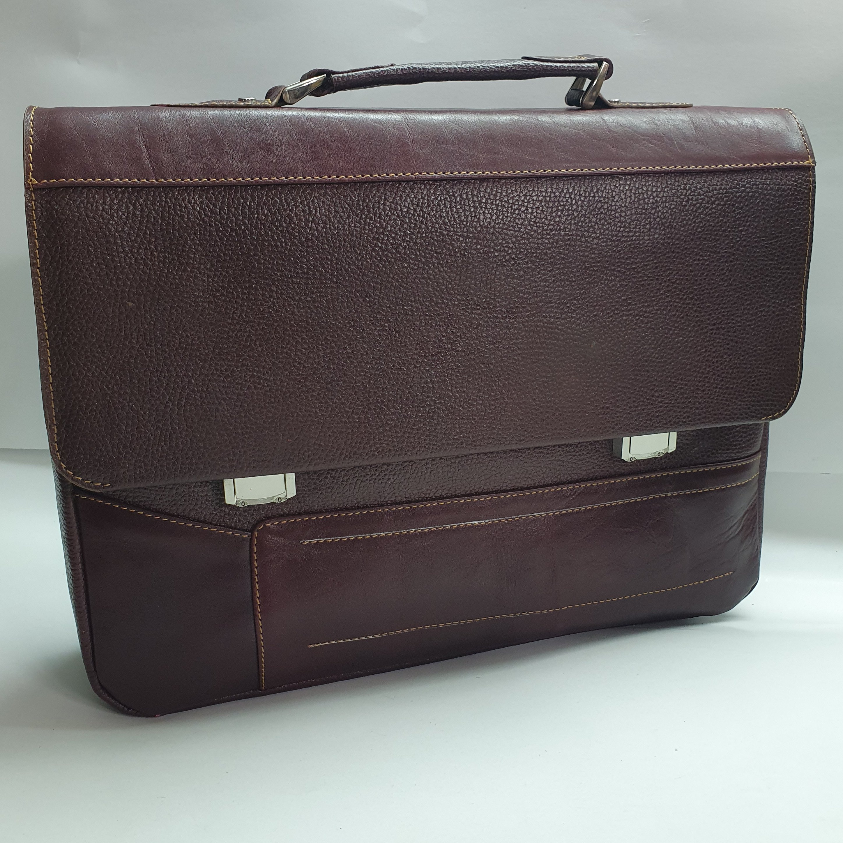 کیف اداری چرم طبیعی مردانه دو قفل رمزدار کد a30