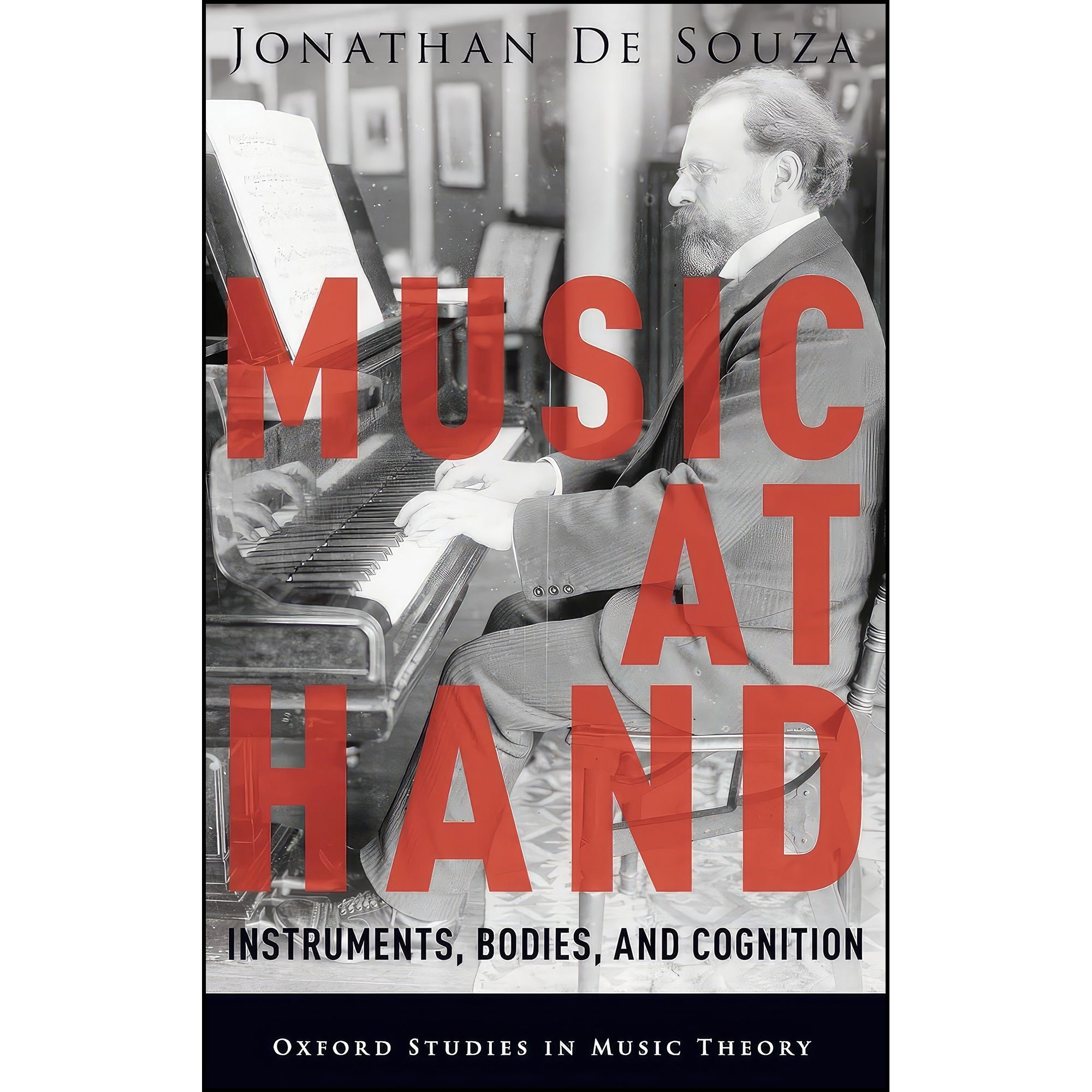 کتاب زبان اصلی Music at Hand اثر Jonathan De Souza