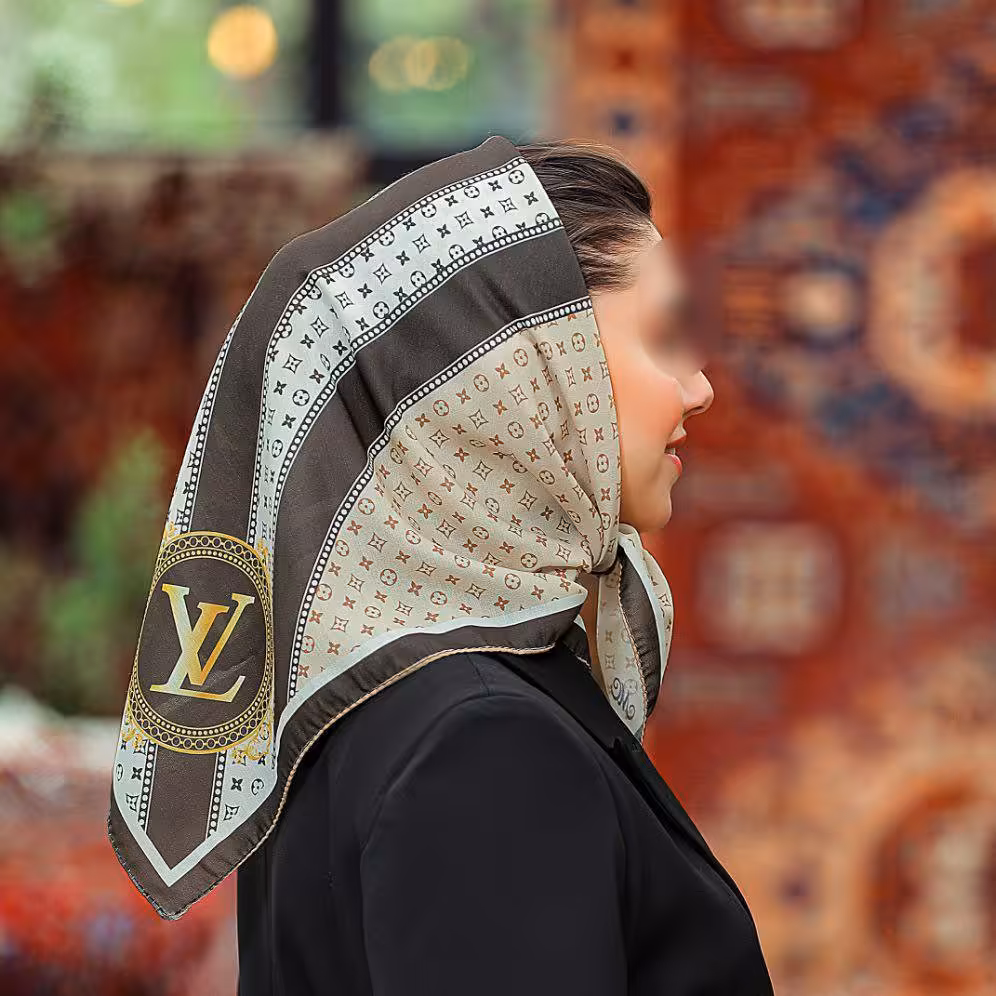 مینی اسکارف نخی طرح پانزده