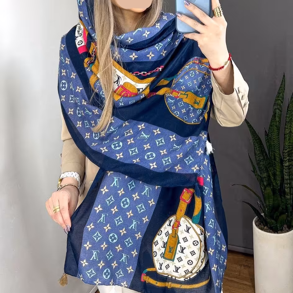 شال اسپرت ترند نخی منگوله دار شیک حاشیه دور دوخت برند ال وی LV