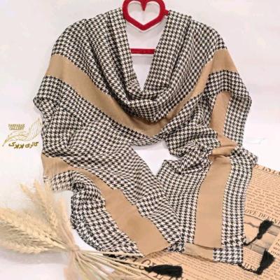 شال طرحدار نخی منگوله دار
