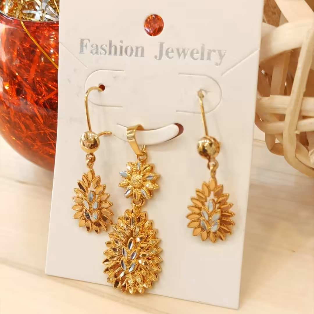 نیم ست رنگ ثابت تراشکاری طلا