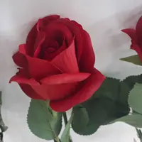شاخه رز لمسی قرمز تولیپ