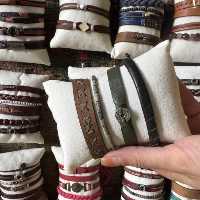 دستبند چرم طبیعی