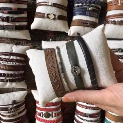 دستبند چرم طبیعی