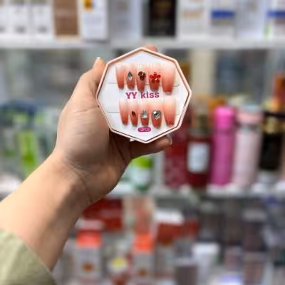 پک ناخن مصنوعی