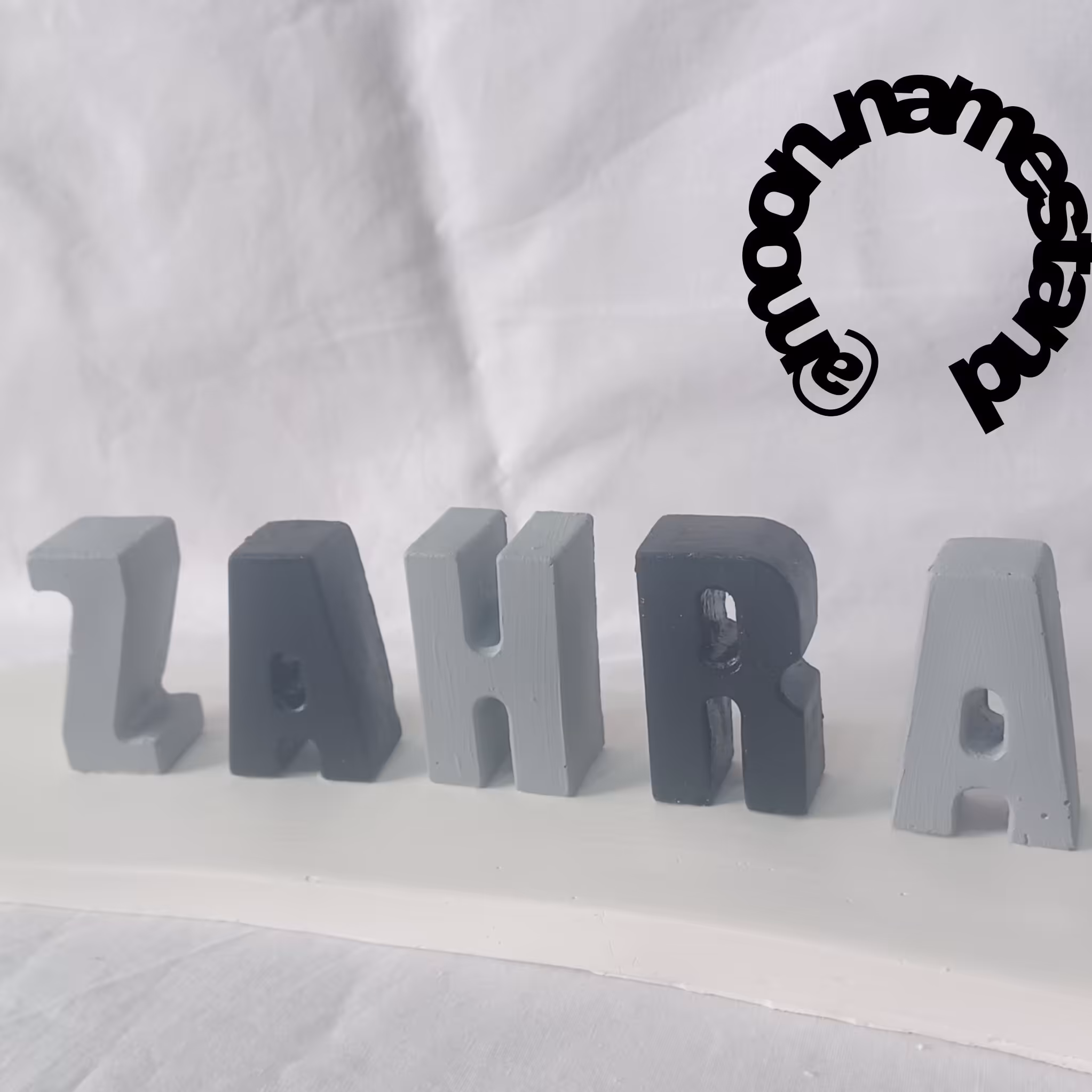 استند اسم کودک،اسم زوج،گیفت هاو....به رنگ وسلیقه مشتری 