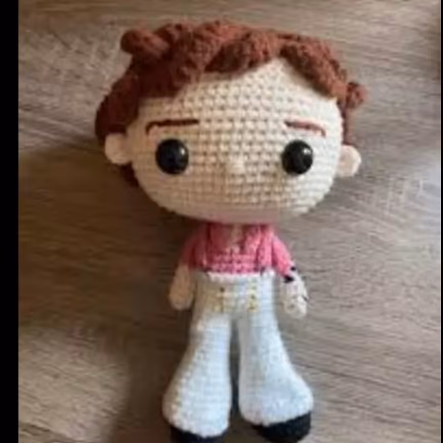 عروسک بافتنی پسر ، 20سانتی متر،بافتی تمیز و حرفه ای
