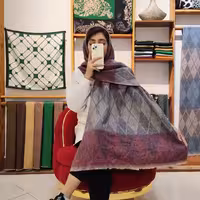 شال موهر خارجی طرح لوزی پاییزه کد 7610
