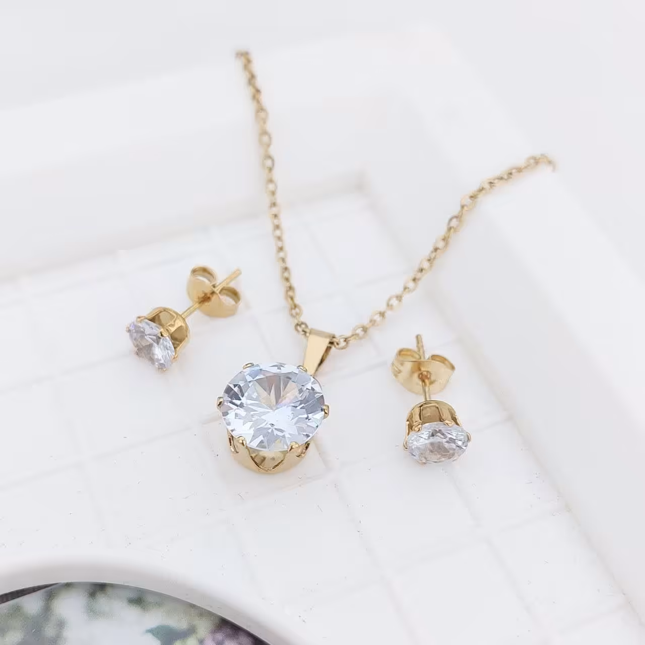 نیمست کد11904طرح طلا.استاینلس استیل.با آبکاری طلا.ضد حساسیت.رنگ ثابت