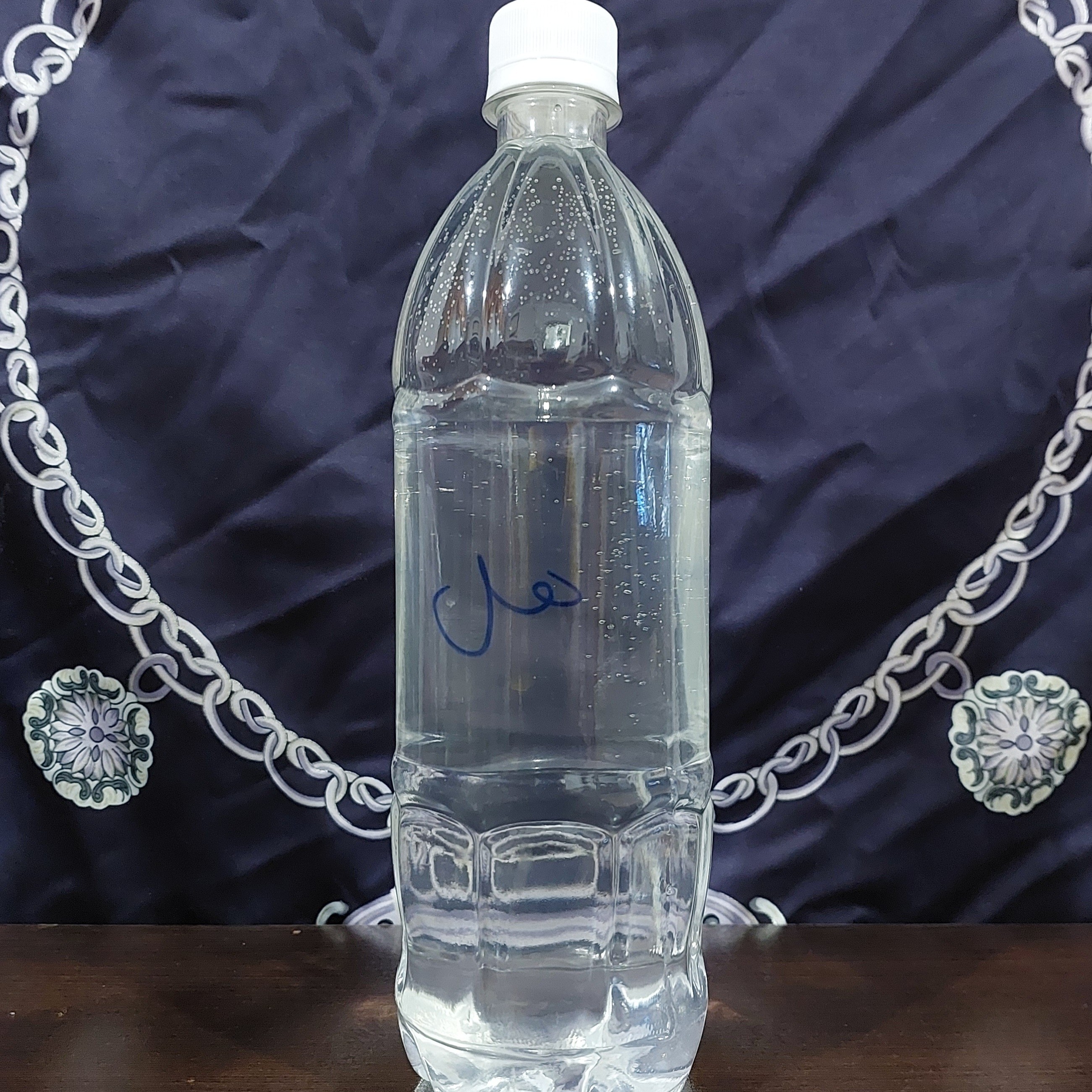 عرق هل یک لیتری کاملا طبیعی عطر و طعم بی نظیر مناسب مصارف مختلف