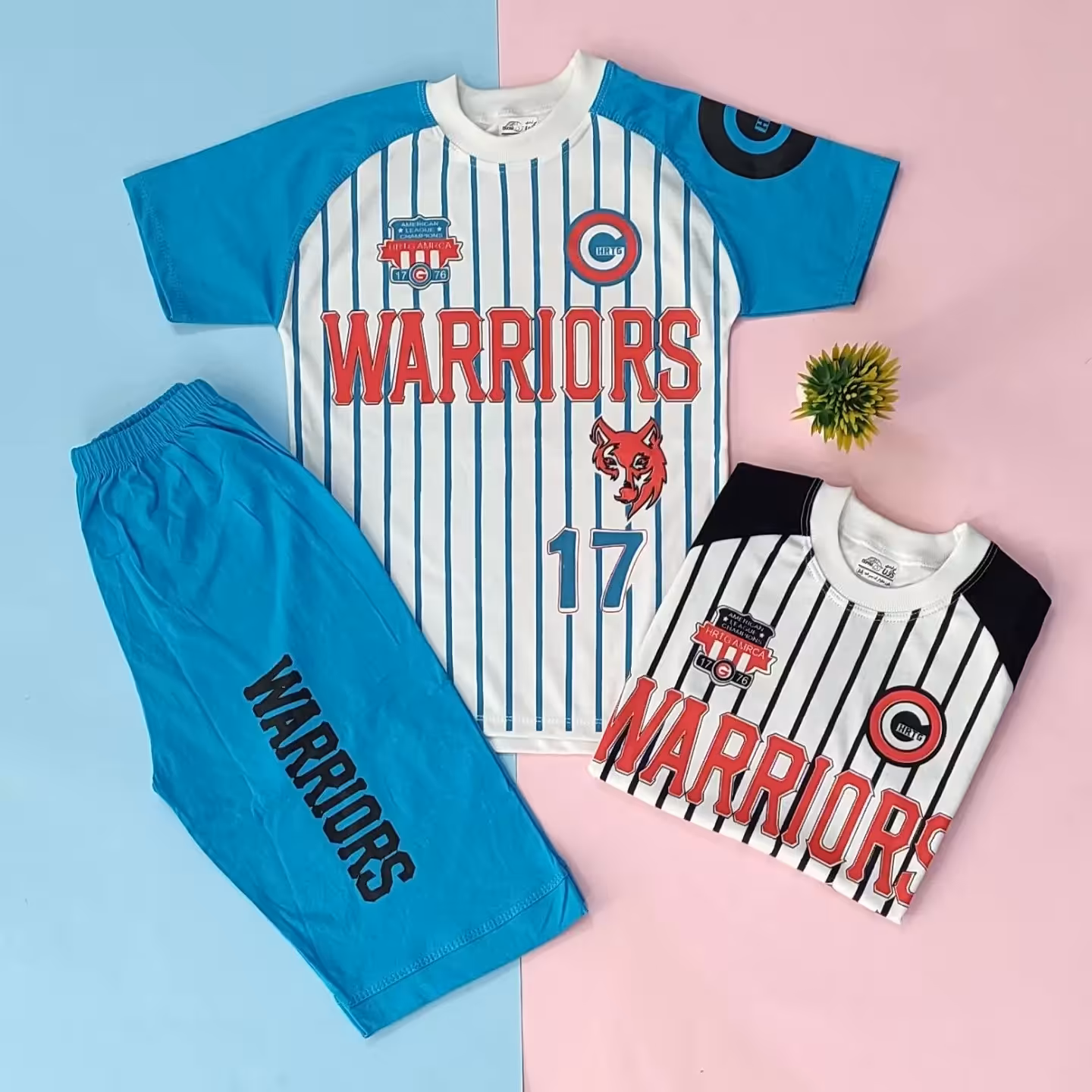 تیشرت شلوارک فوتبالی